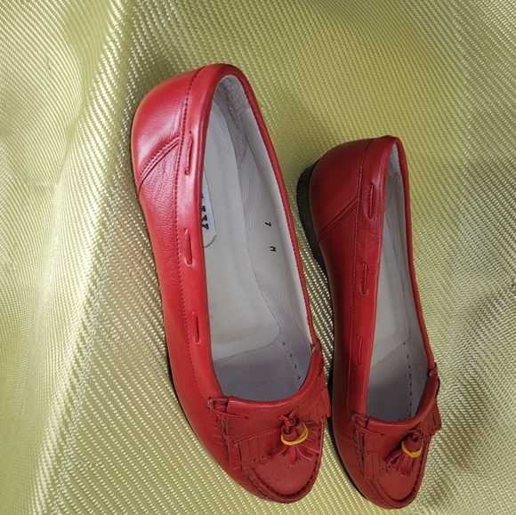 Bally Shoes Vintage Bally Flats 7m Poshmark